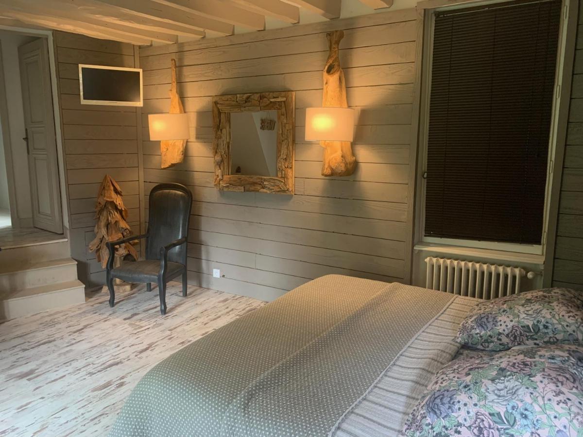 La Taniere Des Ours Bed & Breakfast Chaumont-sur-Tharonne Exterior photo